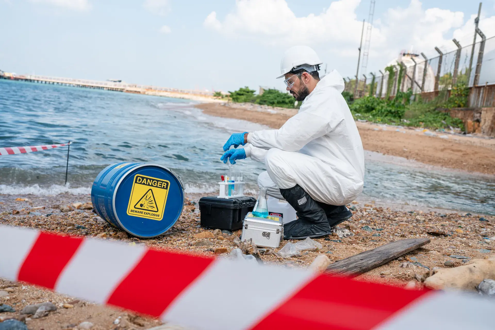 Experts analyze the water in a contaminated enviro 2024 07 09 01 01 49 utc